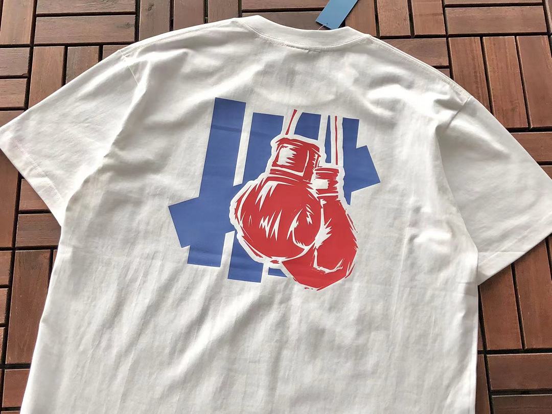 On Running ~ 85 UNDEFEATED T-SHIRT 11123009 (Im 180CM 68KG Iwear Size L In The Photo) - Image 12