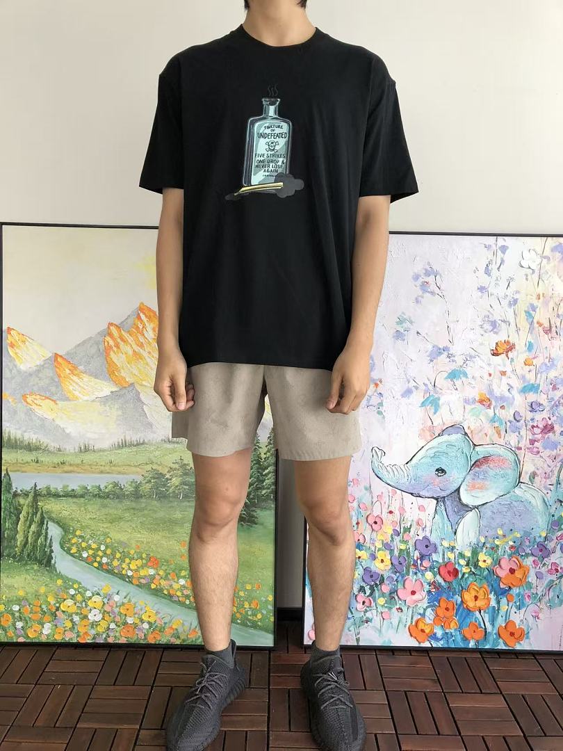 On Running ~85 UNDEFEATED T-SHIRT 55071053 (Im 185CM 70KG Iwear Size L In The Photo) - Image 4