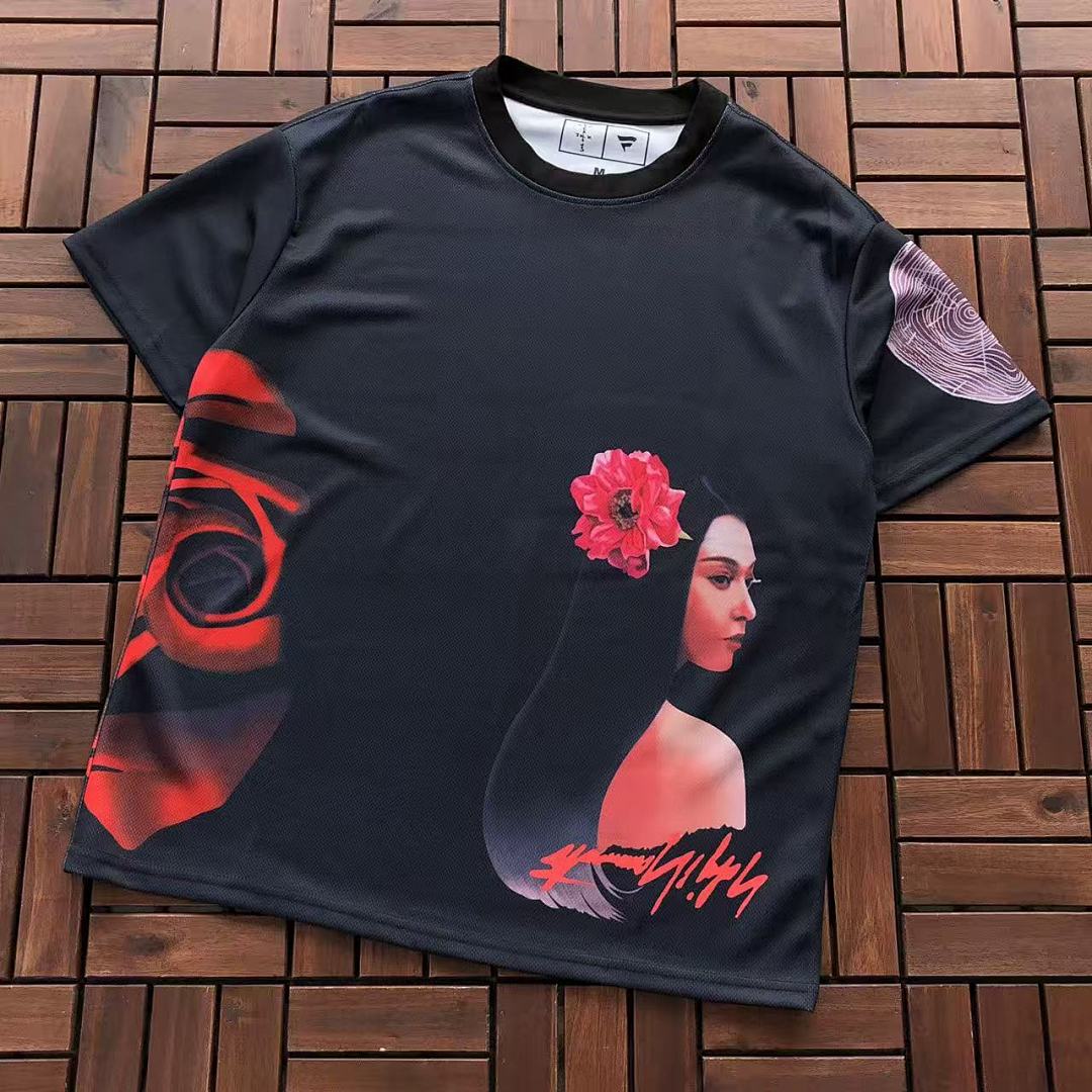 Other ~75 TRAVIS SCOTT T-SHIRT 77010833 (Im 176CM 58KG Iwear Size M In The Photo), photo 1