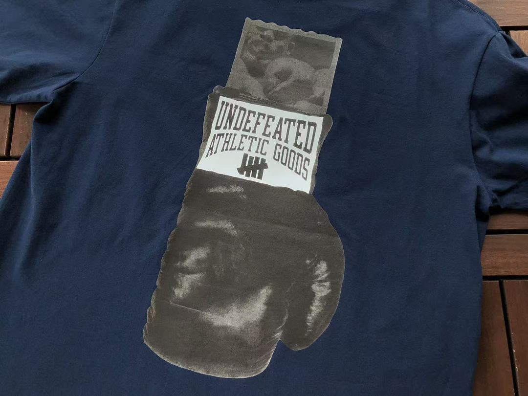 On Running ~85 UNDEFEATED T-SHIRT 55070180 (Im 180CM 68KG Iwear Size L In The Photo) - Image 16