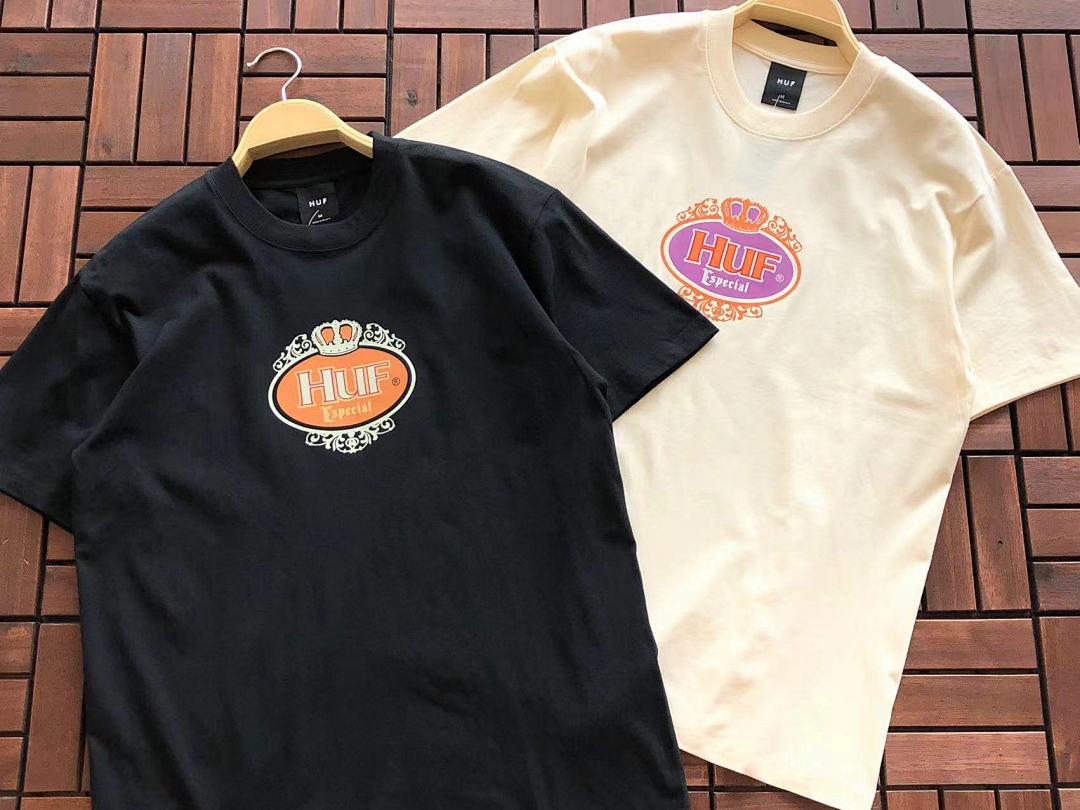 On Running ~85 HUF T-SHIRT - Image 4