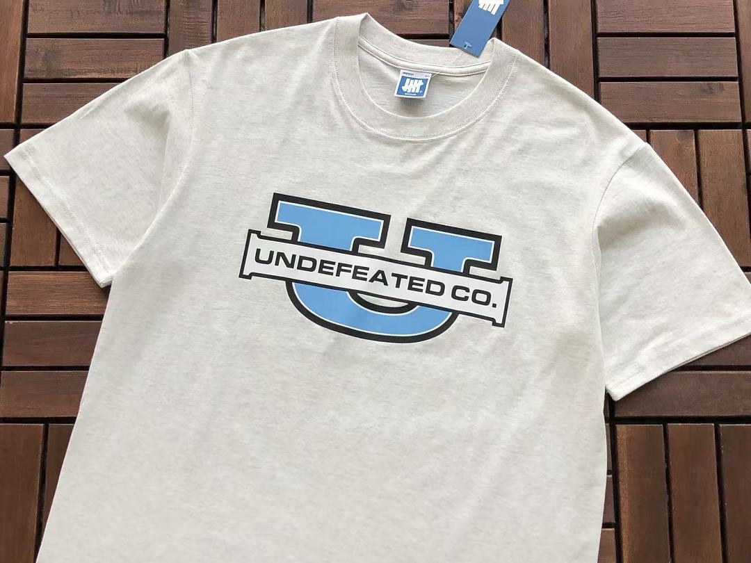 On Running ~ 85 UNDEFEATED T-SHIRT 55052508 (Im 185CM 80KG Iwear Size L In The Photo) - Image 11