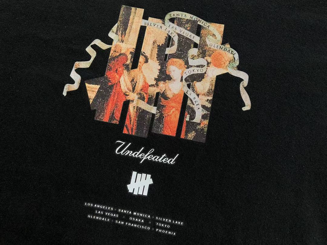 On Running ~85 UNDEFEATED T-SHIRT 55070624 (Im 185CM 80KG Iwear Size L In The Photo) - Image 14