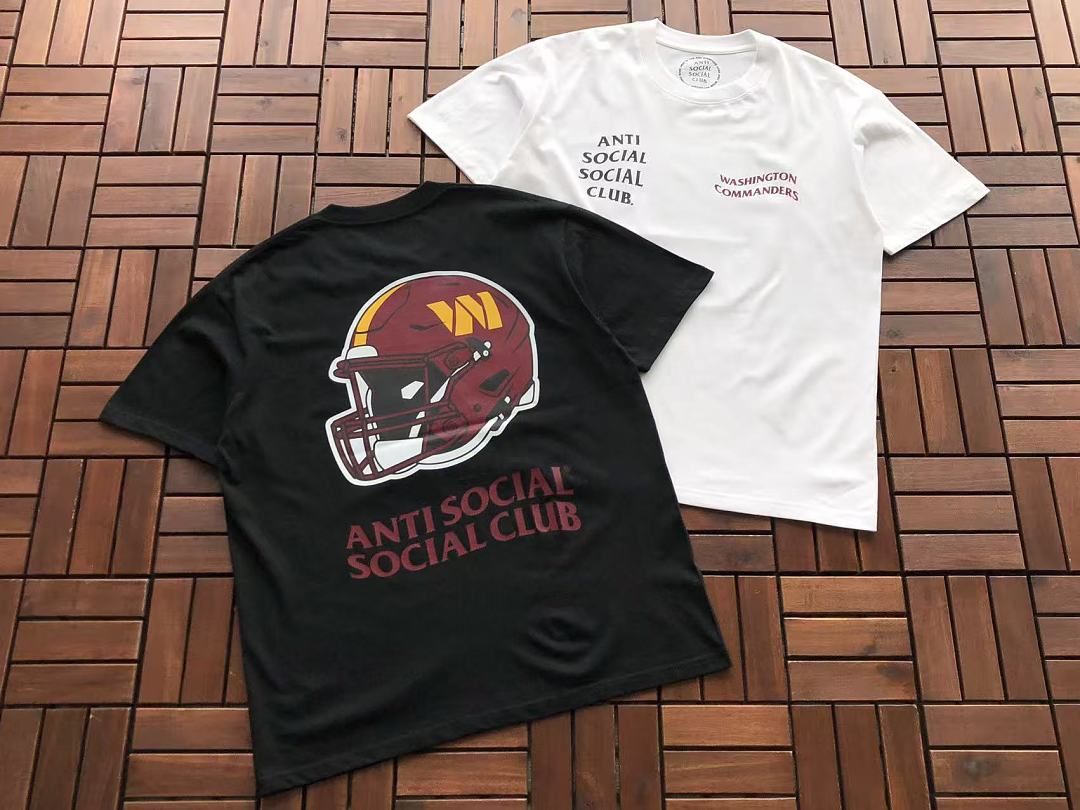 On Running ~ 85 ANTI SOCIAL CLUB T-SHIRT 55051851 (Im 185CM 70KG Iwear Size L In The Photo) - Image 5