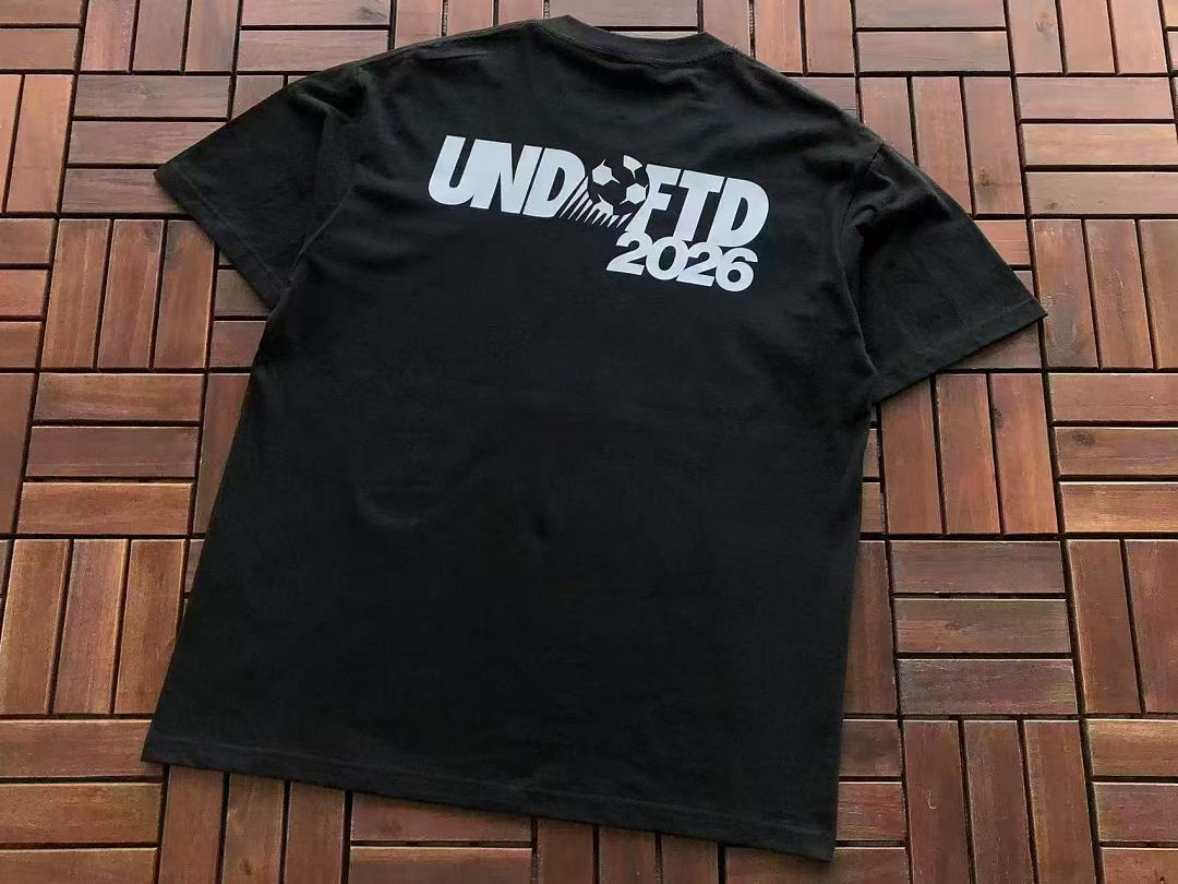 On Running ~ 85 UNDEFEATED T-SHIRT 55072822 (Im 185CM 70KG Iwear Size L In The Photo) - Image 9