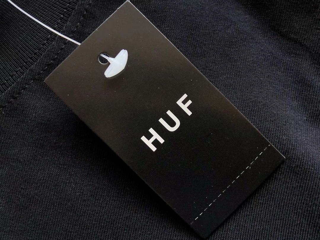 On Running ~95 HUF T-SHIRT - Image 21