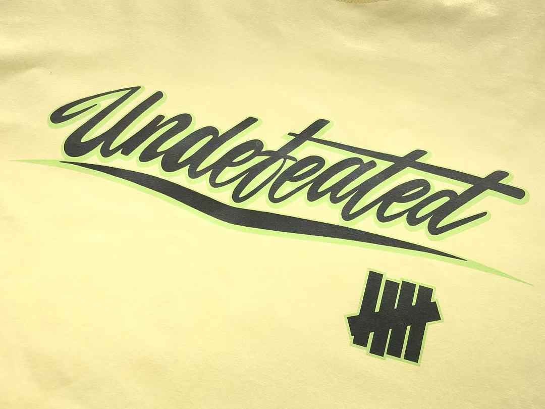 On Running ~ 85 UNDEFEATED T-SHIRT 55041738 (Im 185CM 80KG Iwear Size L In The Photo) - Image 10