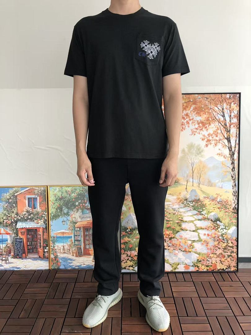 On Running ~109 CH🔥OM🔥 HE🔥RTS T-SHIRT 55022772 (Im 185CM 80KG Iwear Size S In The Photo) - Image 4