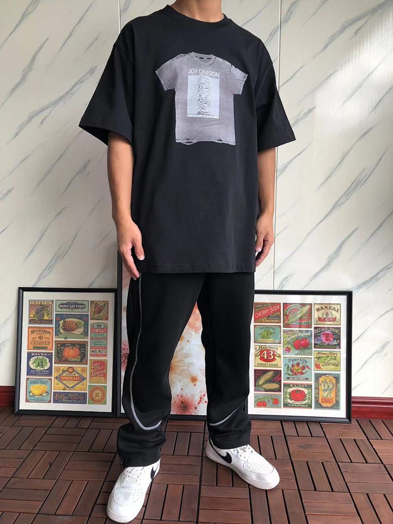 On Running ~95 PLEASURES T-SHIRT 11090246 (Im 171Cm 60Kg I Wear Size L In The Phot) - Image 3