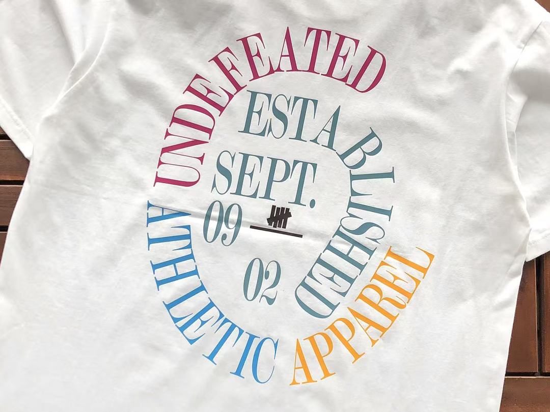 On Running ~85 UNDEFEATED T-SHIRT 55070626 (Im 185CM 80KG Iwear Size L In The Photo) - Image 13