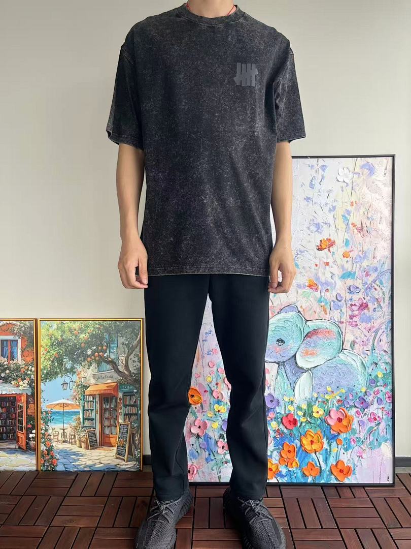 On Running ~109 UNDEFEATED T-SHIRT 11092706 (Im 180CM 68KG Iwear Size L In The Photo) - Image 3