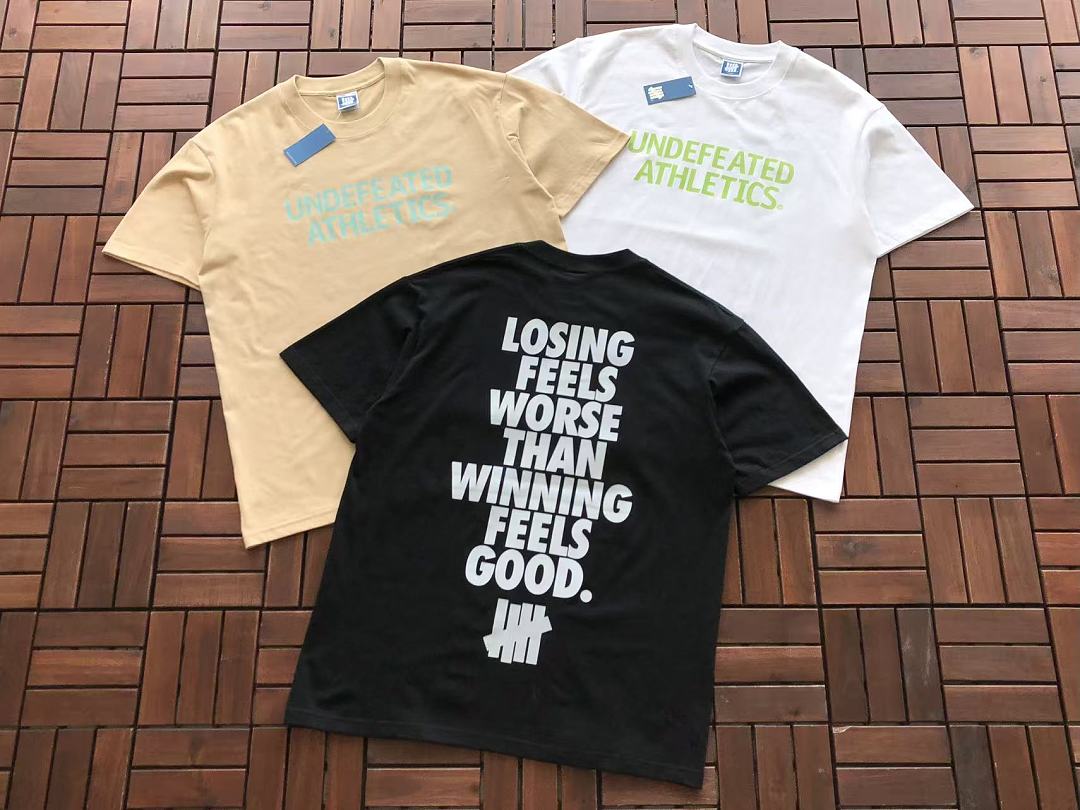 On Running ~85 UNDEFEATED T-SHIRT 55071016 (Im 185CM 70KG Iwear Size L In The Photo) - Image 5