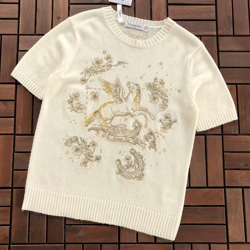 Other π₯1:1π₯~365 Dπ₯Oπ₯ T-SHIRT SWEATER