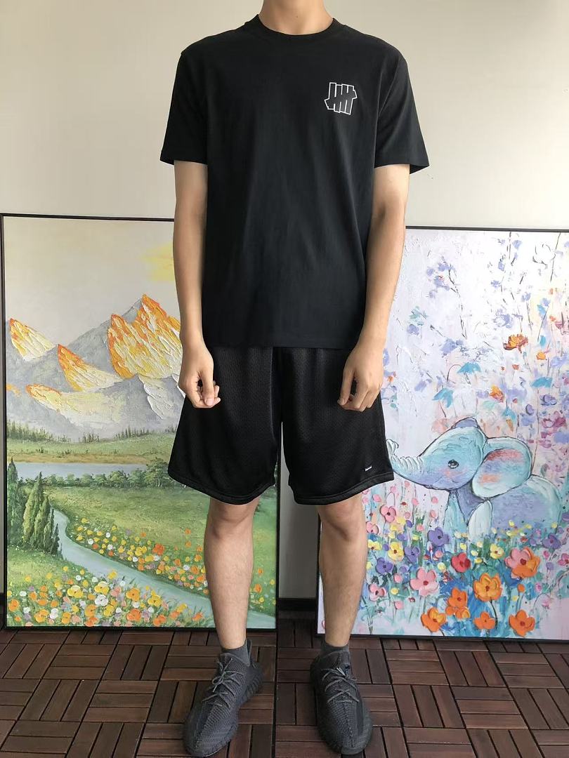 On Running ~85 UNDEFEATED T-SHIRT 55071622 (Im 185CM 70KG Iwear Size M In The Photo) - Image 3