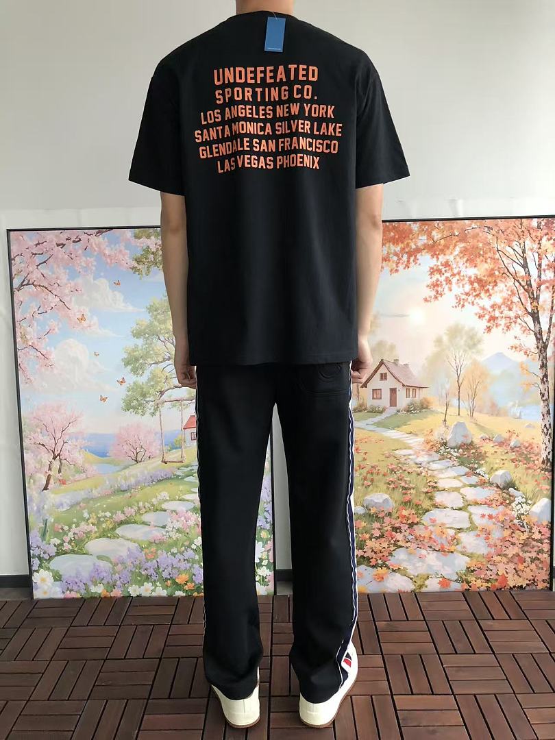 On Running ~85 UNDEFEATED T-SHIRT 55063041 (Im 180CM 68KG Iwear Size L In The Photo) - Image 5