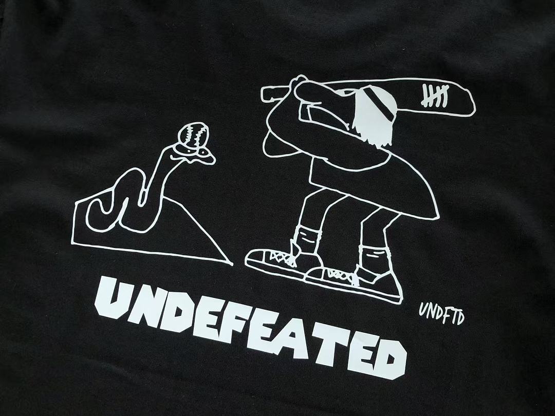 On Running ~85 UNDEFEATED T-SHIRT 55070657 (Im 185CM 80KG Iwear Size L In The Photo) - Image 16