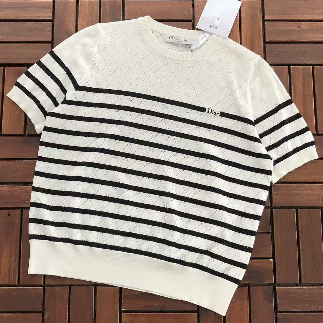 Other ~179 D🔥O🔥 T-SHIRT SWEATER, photo 1