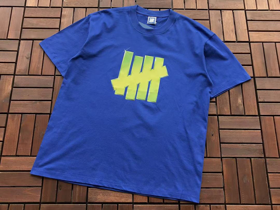 On Running ~85 UNDEFEATED T-SHIRT 55041737 (Im 185CM 80KG Iwear Size L In The Photo) - Image 10