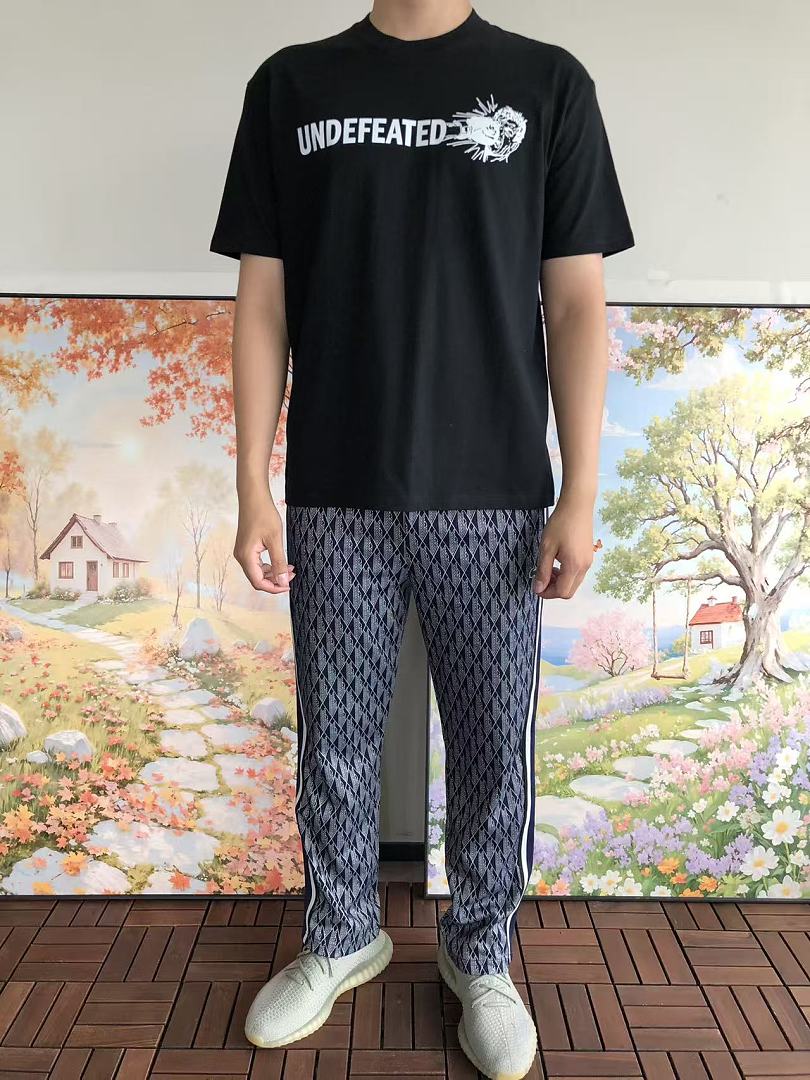 On Running ~85 UNDEFEATED T-SHIRT 55070662 (Im 185CM 80KG Iwear Size L In The Photo) - Image 3