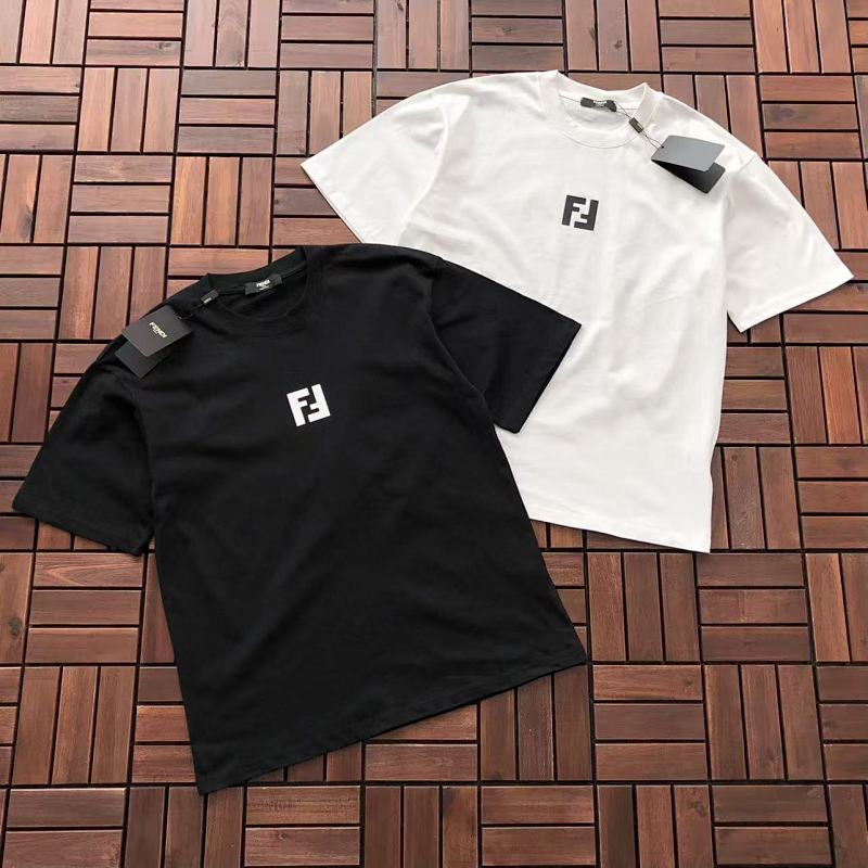 ~79 F🔥🔥D🔥 T-SHIRT 55011125 (Im 176CM 58KG Iwear Size S In The Photo), photo 1