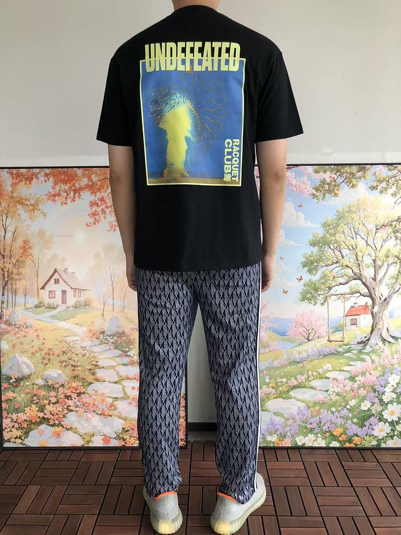 On Running ~85 UNDEFEATED T-SHIRT 55070640 (Im 185CM 80KG Iwear Size L In The Photo) - Image 4