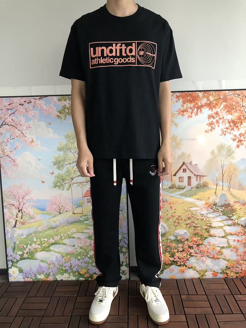 On Running ~85 UNDEFEATED T-SHIRT 55063064 (Im 180CM 68KG Iwear Size L In The Photo) - Image 3