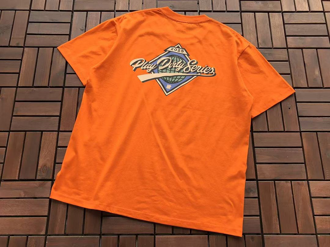On Running ~ 85 UNDEFEATED T-SHIRT 55041740 (Im 185CM 80KG Iwear Size L In The Photo) - Image 21