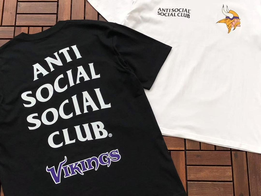 On Running ~85 ANTI SOCIAL CLUB T-SHIRT 55020635 (Im 185CM 70KG Iwear Size L In The Photo) - Image 6