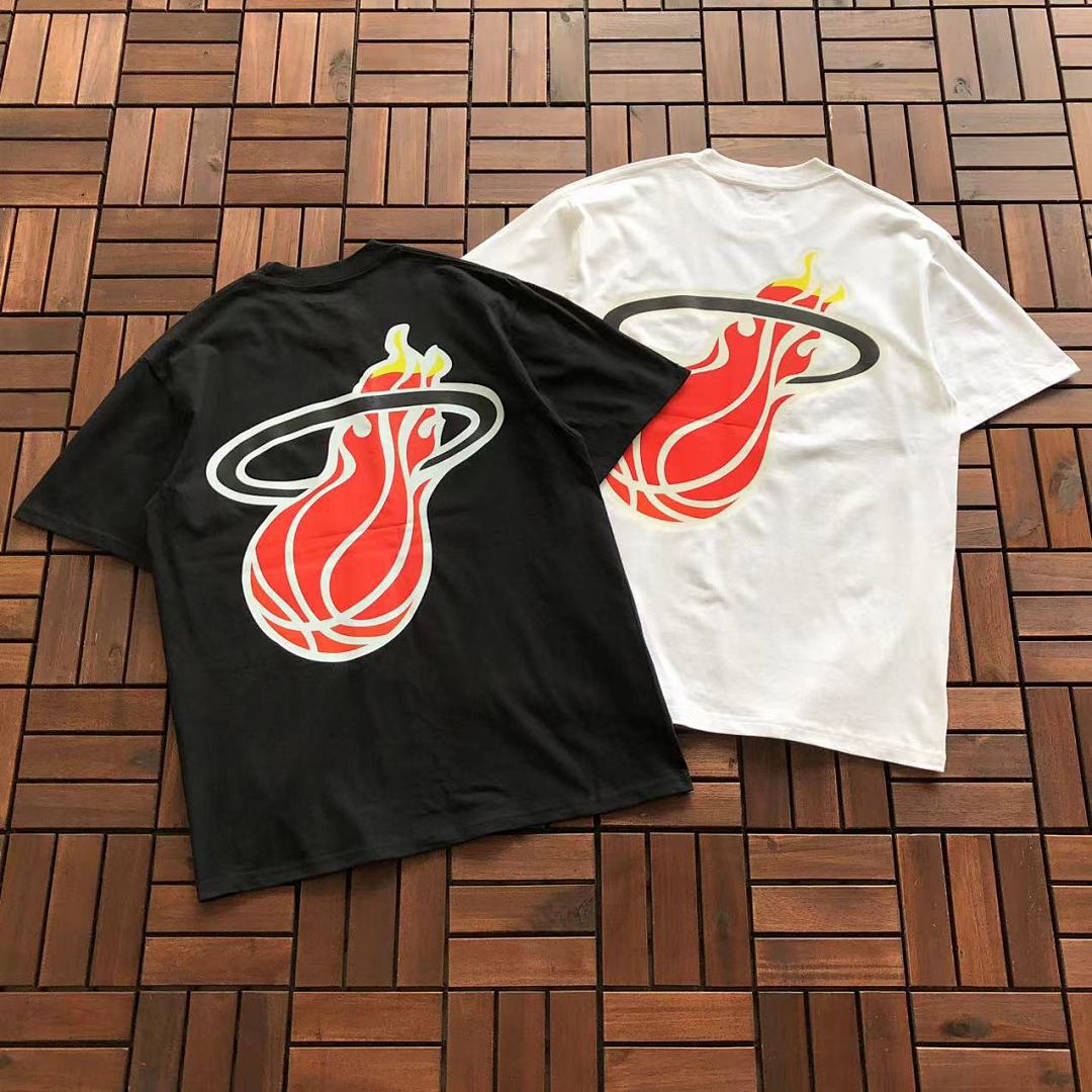 On Running ~89 ANTI SOCIAL CLUB T-SHIRT