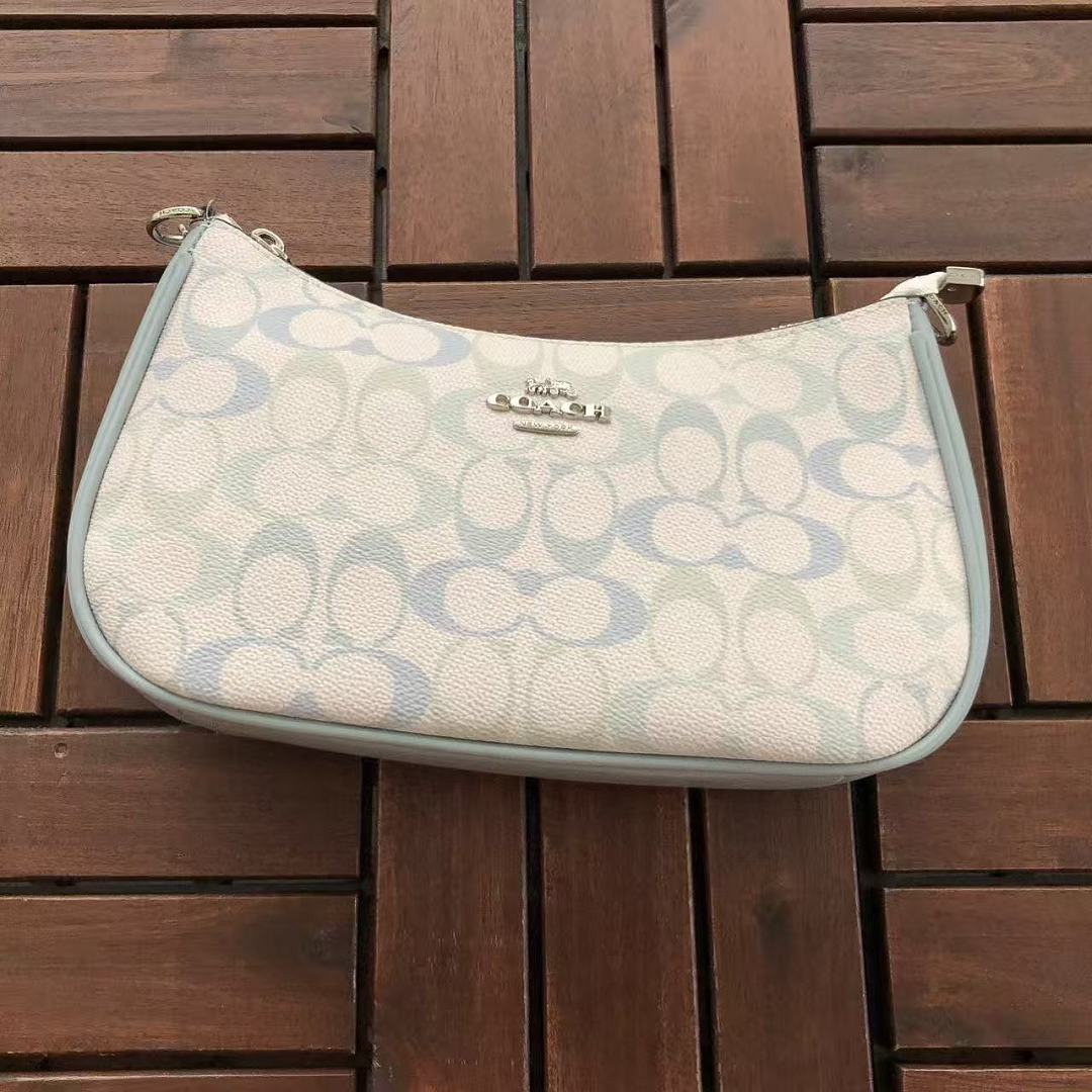 ~179 C🔥A🔥H BAG 66060705 (Long 24CM* Wide 13CM* High 7CM), photo 1