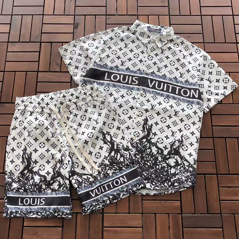 ~215 L🔥T-SHIRT SHIRT SHORTS 55061256 (Im 185CM 70KG Iwear Size L In The Photo), photo 1