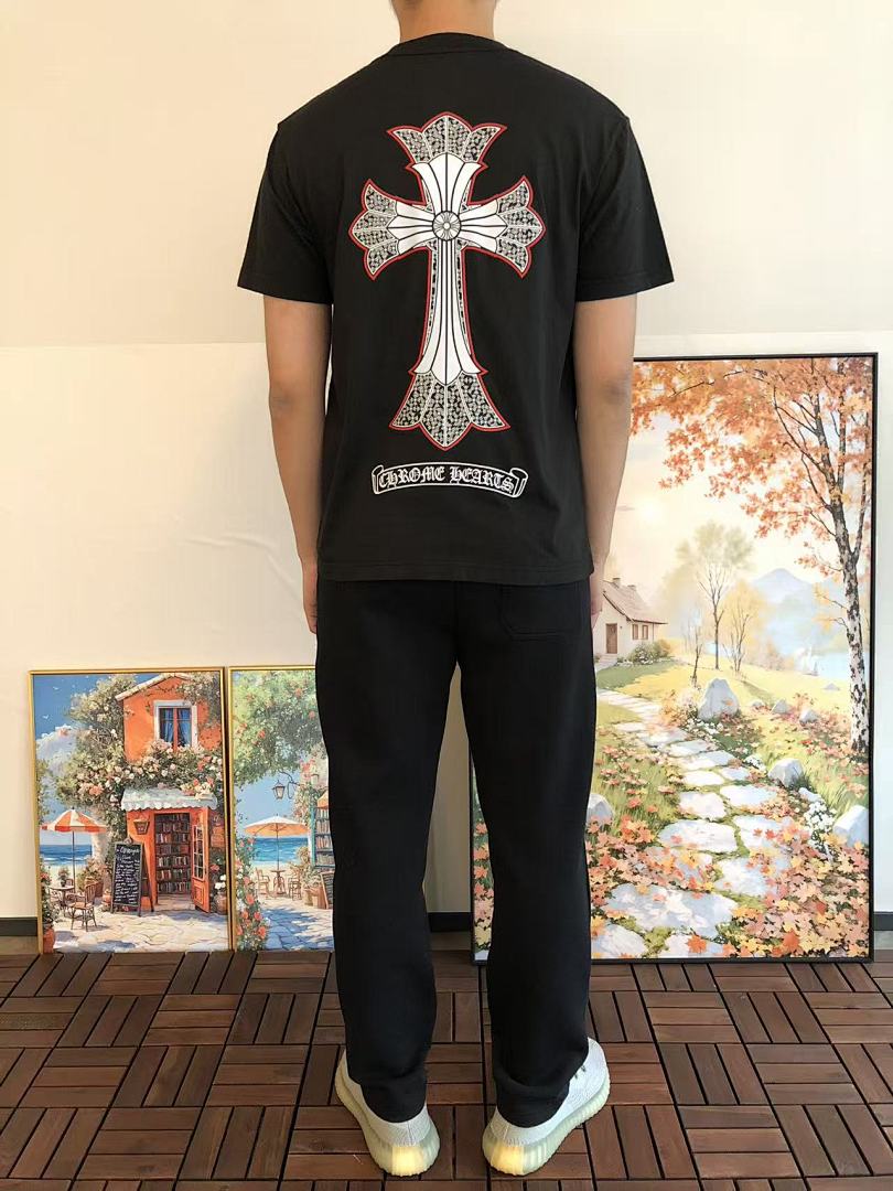 On Running ~109 CH🔥OM🔥 HE🔥RTS T-SHIRT 55022608 (Im 185CM 80KG Iwear Size S In The Photo) - Image 5