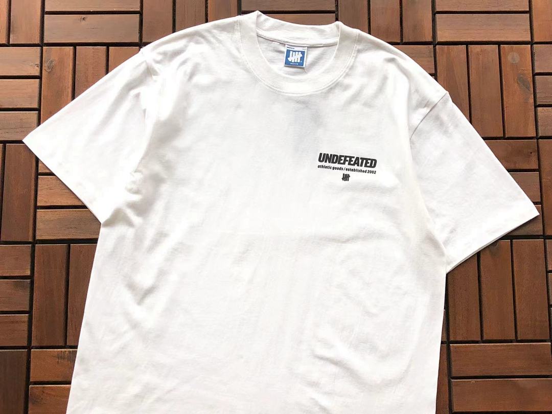 On Running ~89 UNDEFEATED T-SHIRT - Image 23