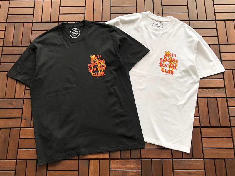 On Running ~89 ANTI SOCIAL CLUB T-SHIRT, photo 1