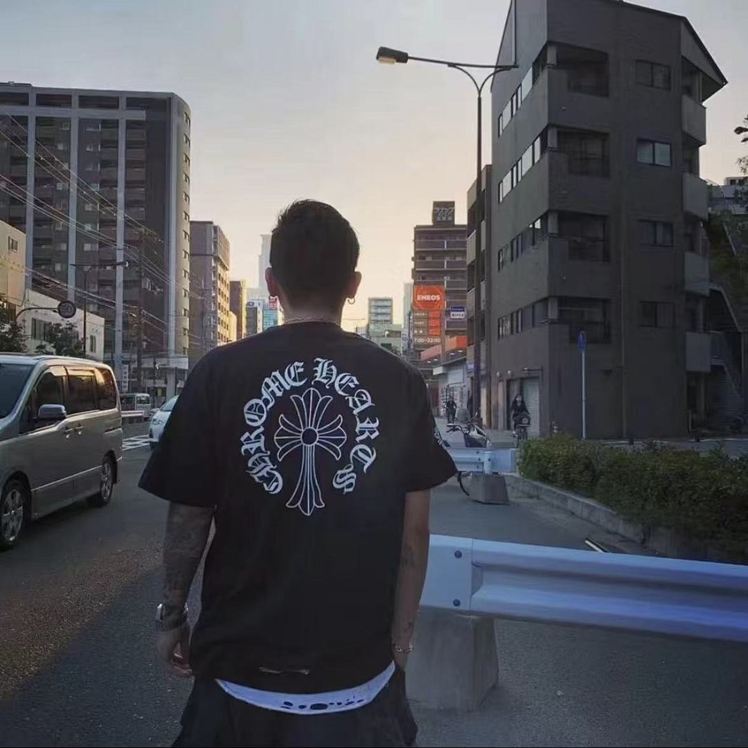 On Running ~109 CH🔥OM🔥 HE🔥RTS T-SHIRT 55022723 (Im 185CM 80KG Iwear Size S In The Photo) - Image 3