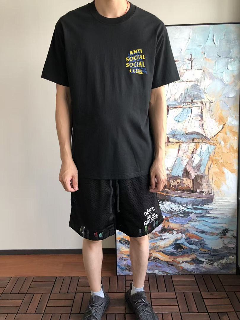 On Running ~85 ANTI SOCIAL CLUB T-SHIRT 11100813 (Im 180CM 68KG Iwear Size L In The Photo) - Image 3