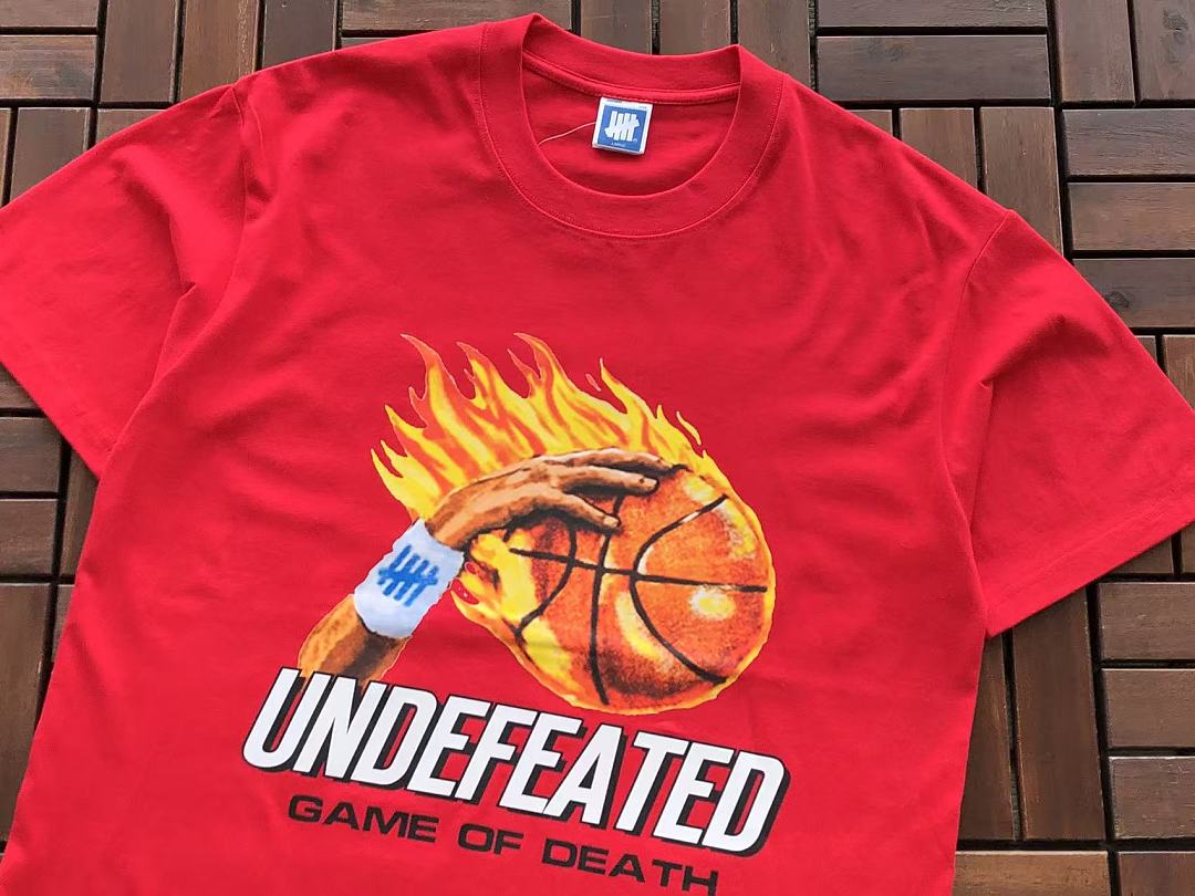 On Running ~ 85 UNDEFEATED T-SHIRT 55071014 (Im 185CM 70KG Iwear Size L In The Photo) - Image 19