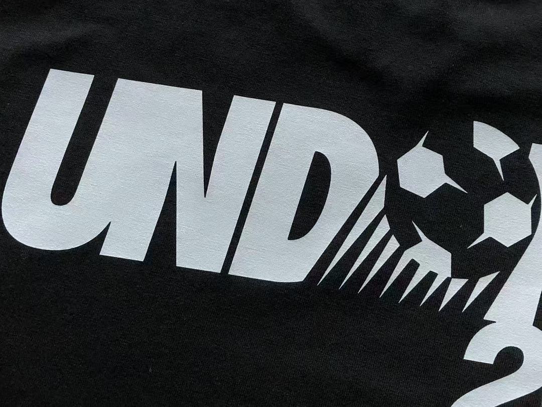 On Running ~ 85 UNDEFEATED T-SHIRT 55072823 (Im 185CM 70KG Iwear Size L In The Photo) - Image 11