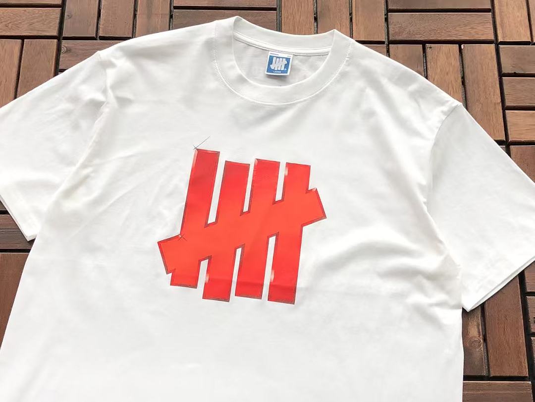 On Running ~85 UNDEFEATED T-SHIRT 55041737 (Im 185CM 80KG Iwear Size L In The Photo) - Image 8