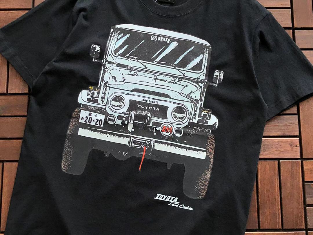 On Running ~95 HUF T-SHIRT - Image 12
