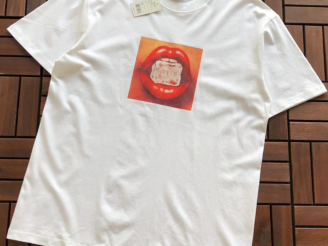 On Running ~85 HUF T-SHIRT - Image 9