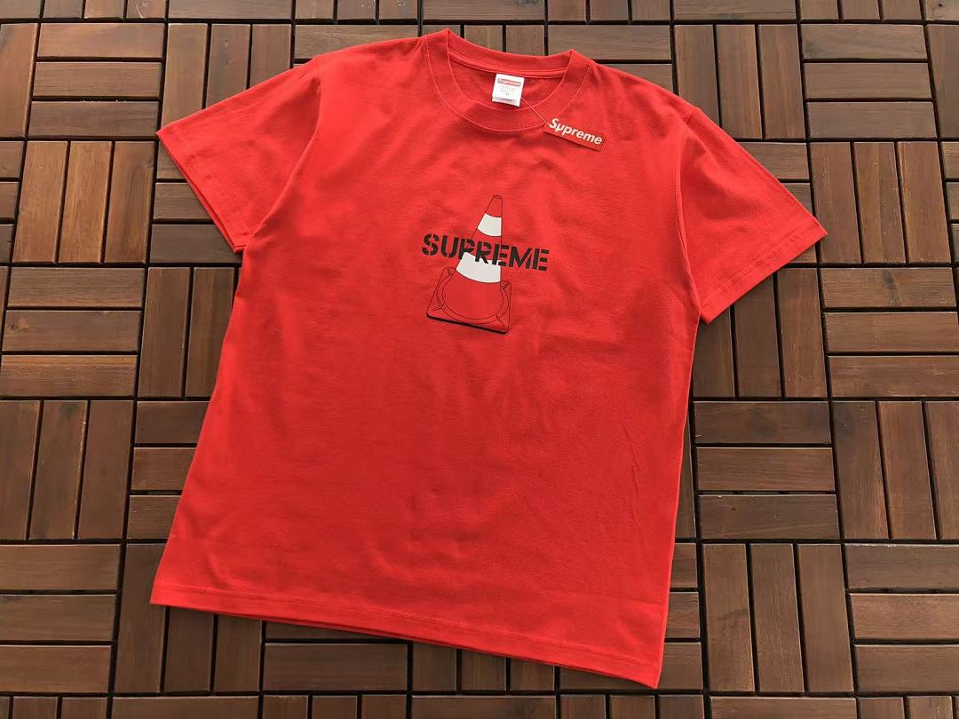 On Running ~95 S🔥P🔥E🔥E T-SHIRT 55022744 (Im 176CM 58KG Iwear Size M In The Photo) - Image 17