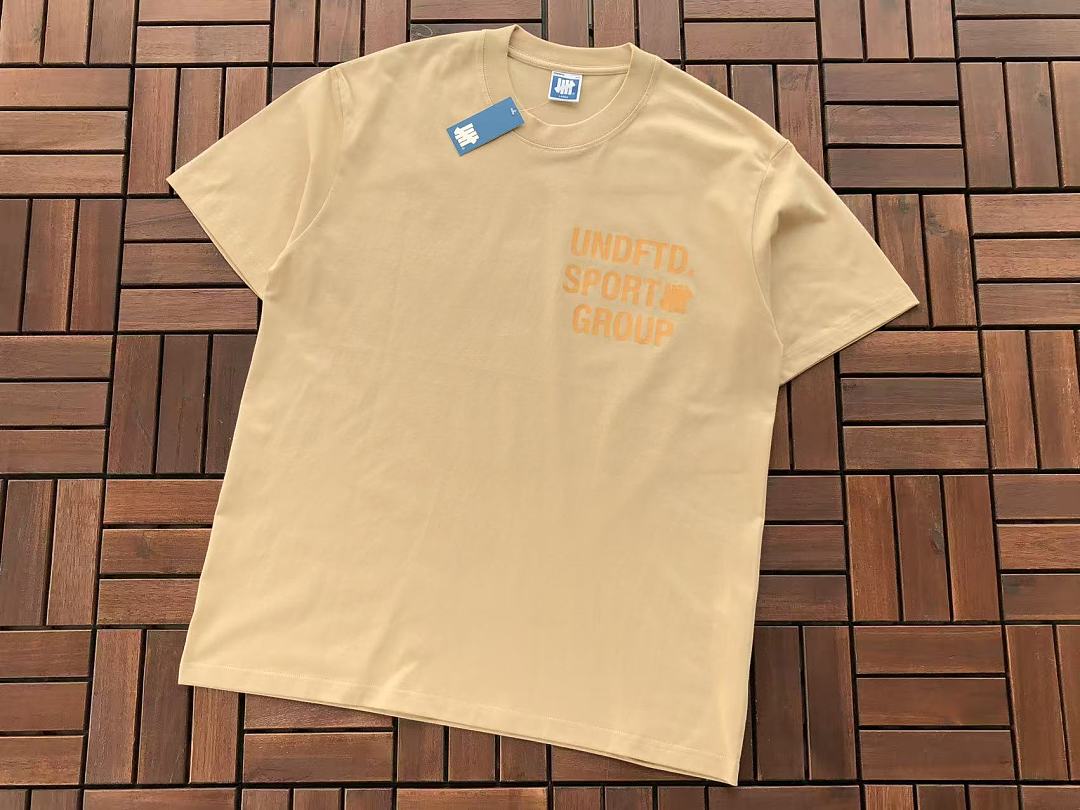 On Running ~85 UNDEFEATED T-SHIRT 55063070 (Im 180CM 68KG Iwear Size L In The Photo) - Image 9