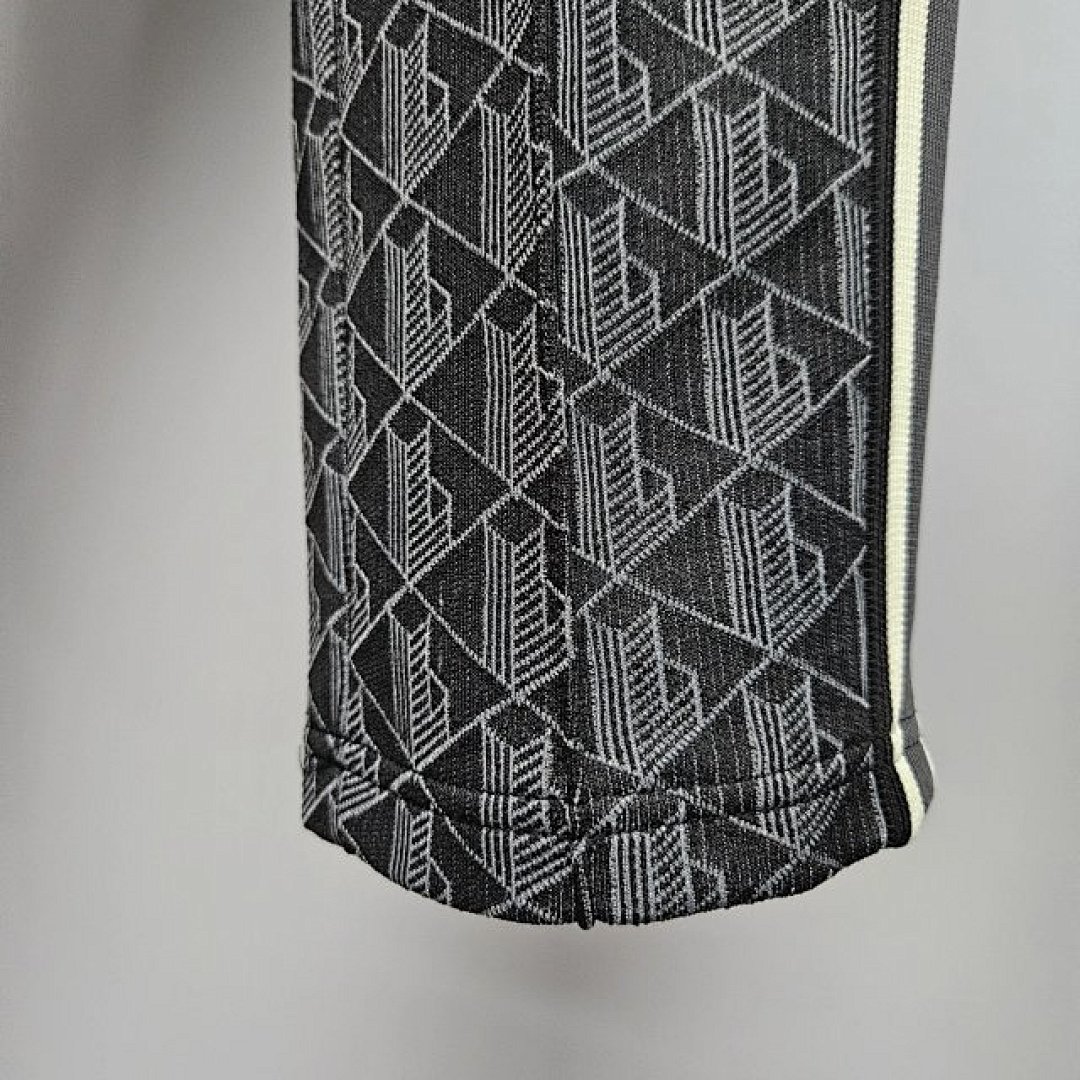 lac0ste €35.5-64 ParisMonogram Suit - Image 11