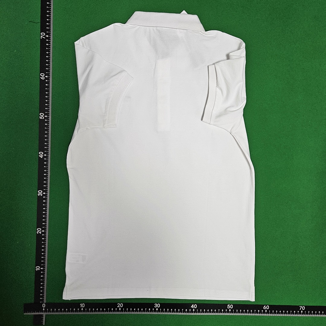 lac0ste Slim Fit 3 Buttons. - Image 12