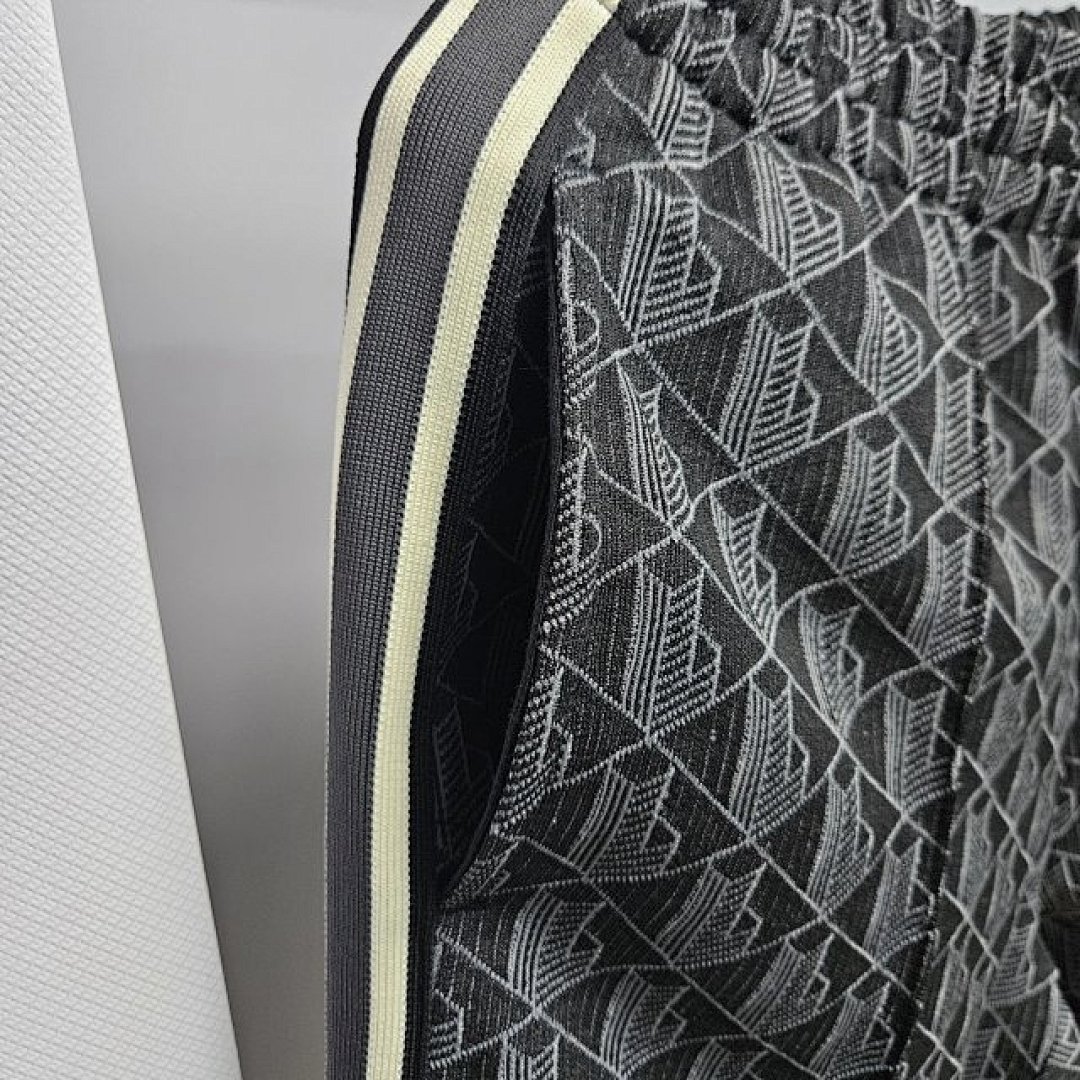 lac0ste €35.5-64 ParisMonogram Suit - Image 6