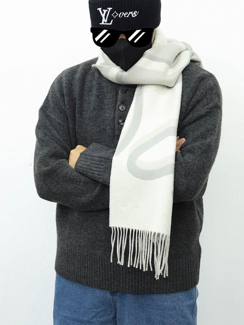 Other LOE Scarf - Image 5