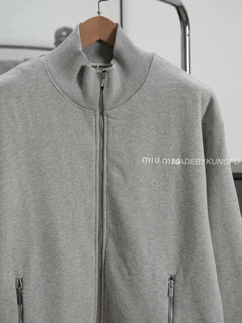 【A+ Item ID 8039 M1UM1U Miu “ Full Hardware Customization ” Solid Color Stand Colla - Image 44