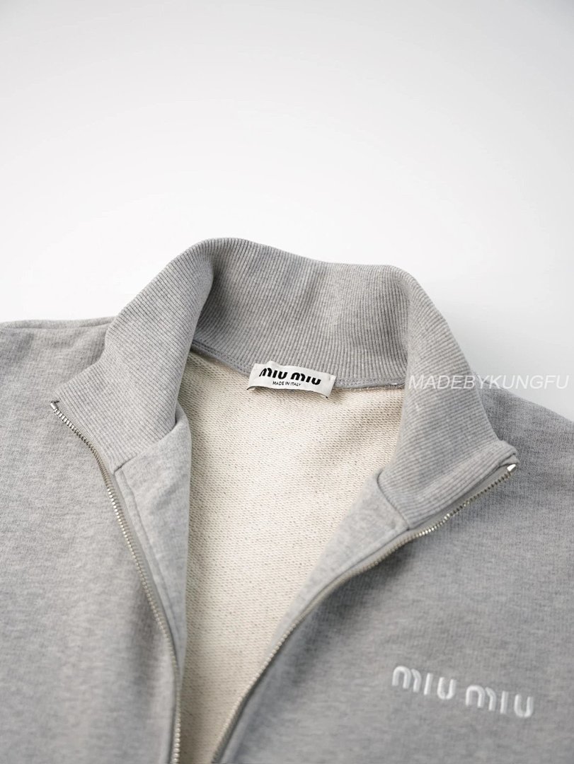 【A+ Item ID 8039 M1UM1U Miu “ Full Hardware Customization ” Solid Color Stand Colla - Image 12