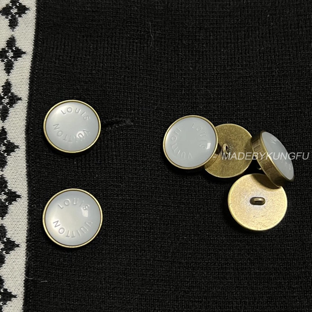 【A+ Item ID 8060 SS25 Spring Men's Collection _Exclusive Button_ _Refined Wool_ Knitted - Image 39